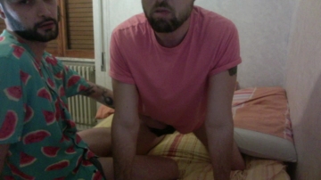 0Gayboyshot  28-04-2021